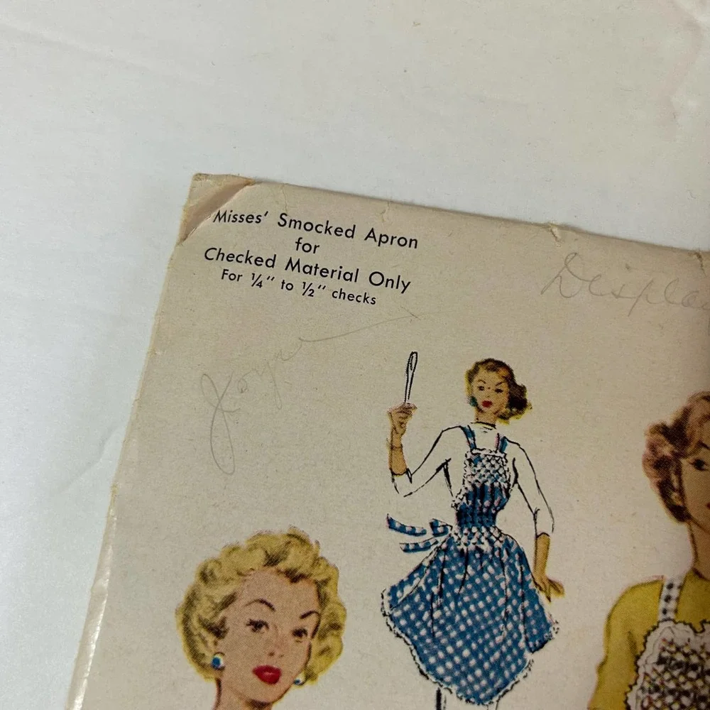 McCalls Vintage 1950's Pattern #1711 Women's Smocked Apron‎ One Size